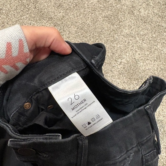 MOTHER Looker Ankle Fray Guilty as Sin Size 26 - Picture 3 of 5